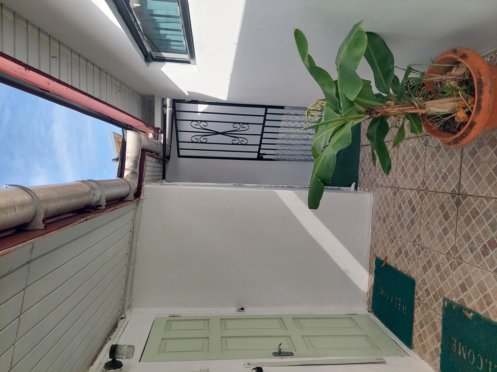 Port of Spain vacation apartment with kitchen